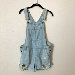 PacSun light wash overalls shorts